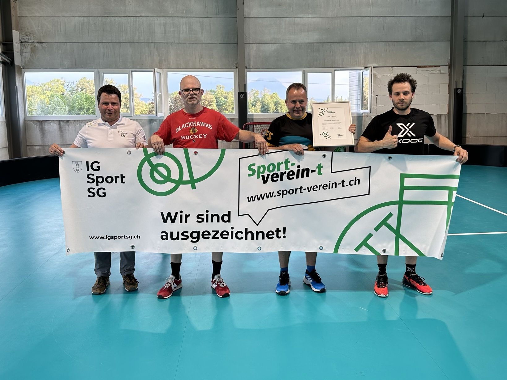 Label Übergabe Sport-Verein-t